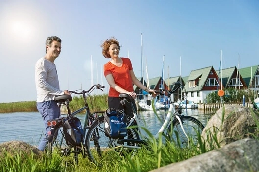 Radeln und Baden - individuell an Meer, Fluss oder Seeaden - individuell an Meer, Fluss oder See