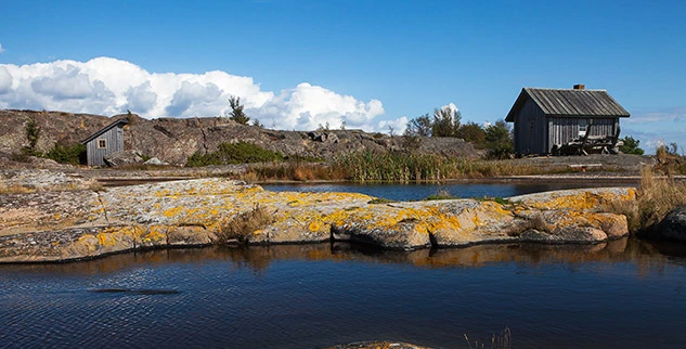 Idyllische Hütte auf Schären