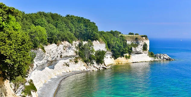 Radwege entlang der Stevns Klint, eine beeindruckende Steilküste im Südosten der dänischen Insel See