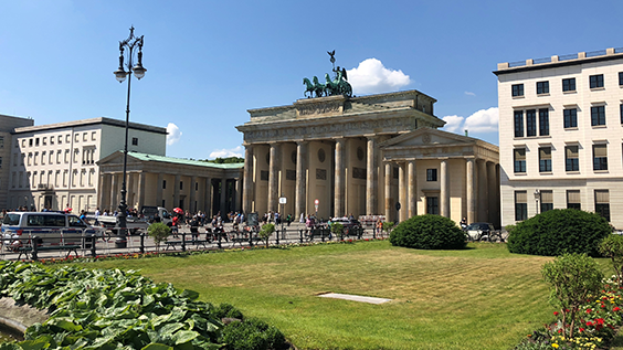 Brandenburger Tor in Berlin, fotografiert auf einer Radreise mit der Landpartie
