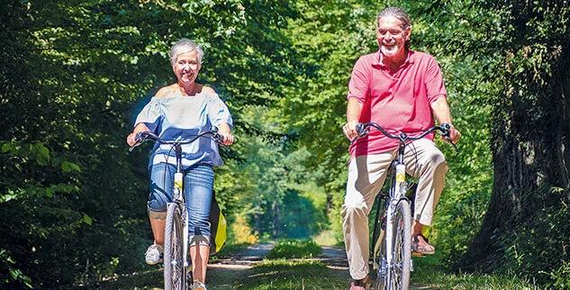 Radfahrer (individuelle Reise) an der Mecklenburgischen Seenplatte