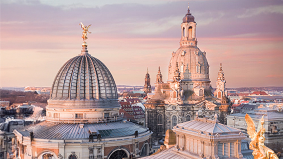 Frauenkirche Dresden im Sonnenuntergang